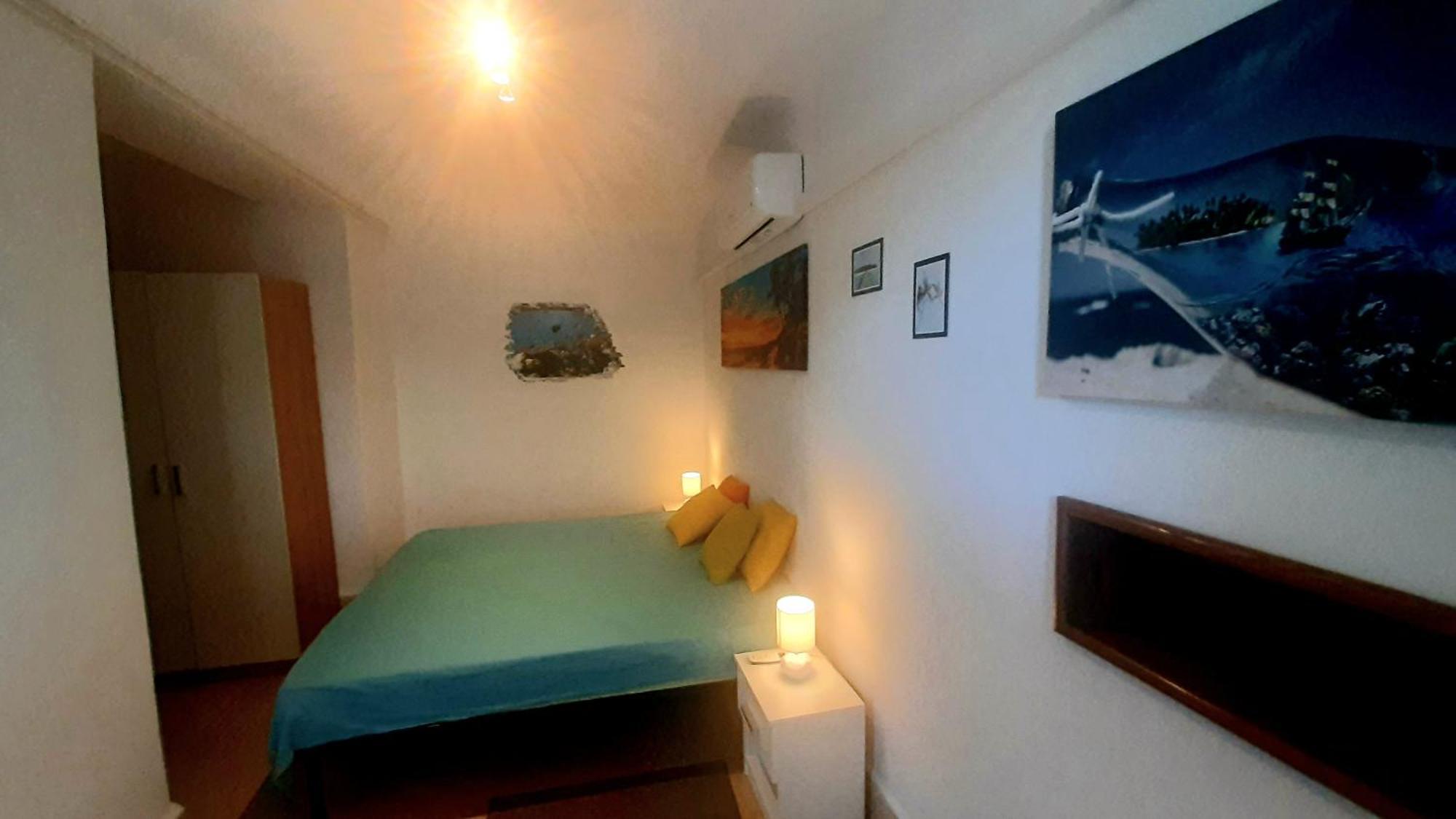 Old Captain'S Apartments - In A Pine Wood By The Sea And Tennis Courts Split Room photo